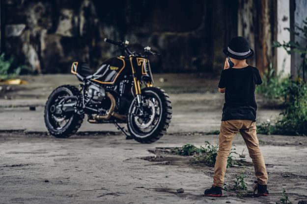 Mô tô của BMW độ với cảm hứng được lấy từ một thanh kẹo SNICKERS - ảnh 9