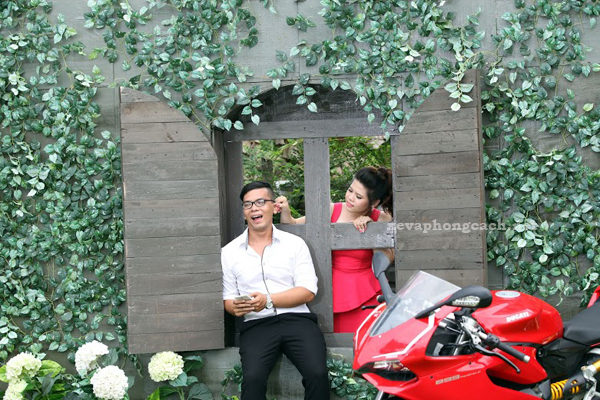 Ngắm bộ ảnh cưới chụp cùng môtô siêu dễ thương của cặp đôi Sài Gòn - ảnh 8
