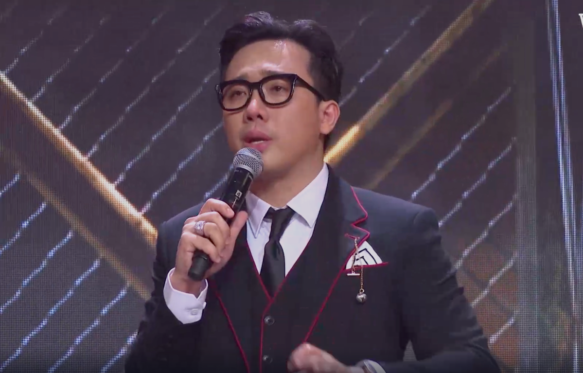 Trấn Thành công khai chia tiền ủng hộ miền Trung, tuyên bố gắt: “Tuyệt đối không cắn 1 đồng, ăn tiền này đâu sống thọ