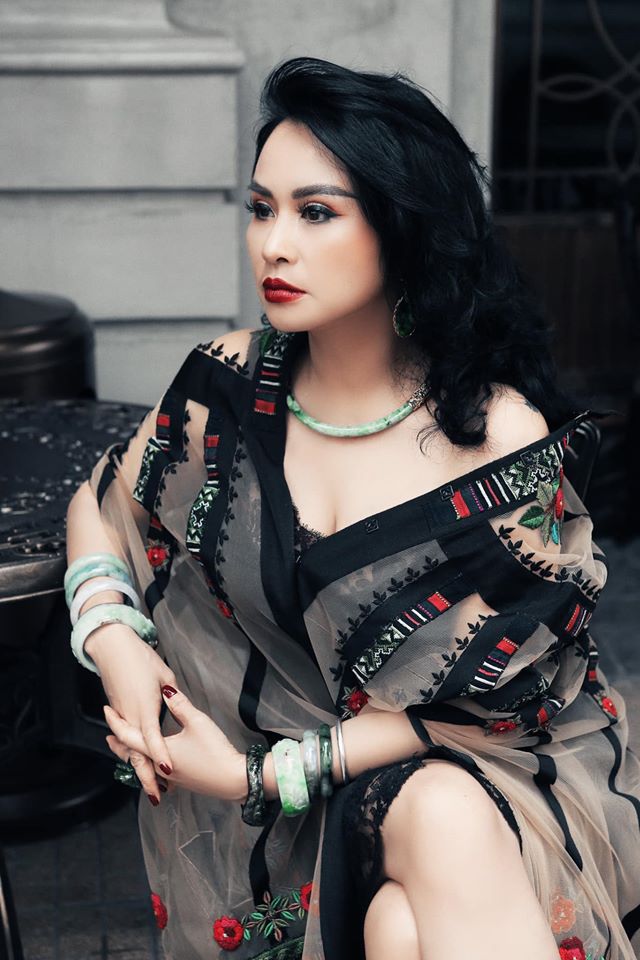 Nhìn nhan sắc tuổi 51 của diva Thanh Lam mới hiểu vì sao bạn trai bác sĩ lại say đắm đến vậy - Ảnh 2.