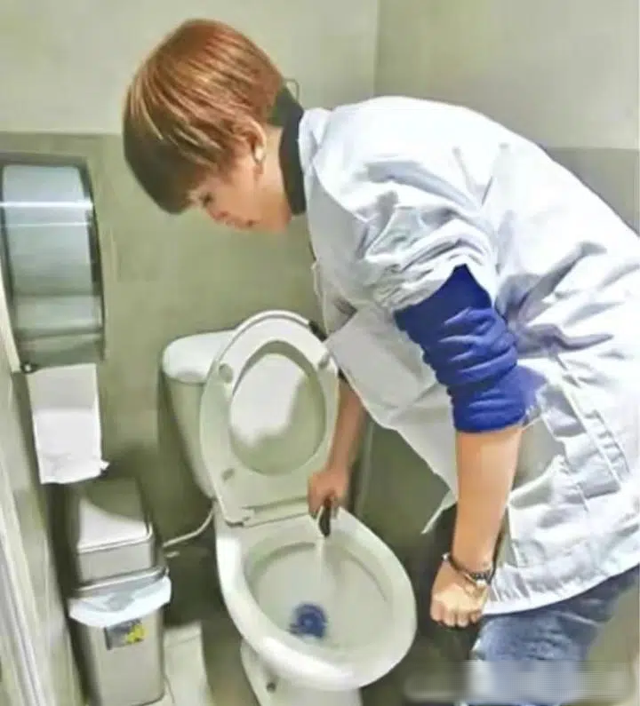 Nữ diễn viên nổi tiếng châu Á giờ hết thời đi cọ toa lét: Không ngại bị cười cợt, cách dạy con khiến ai cũng thầm nể phục - Ảnh 4.