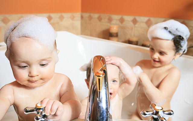 Muốn dùng đèn sưởi nhà tắm vào ngày rét đậm nhưng lại sợ cháy nổ, điện giật: Chuyên gia khuyến cáo cần ghi nhớ - Ảnh 4.
