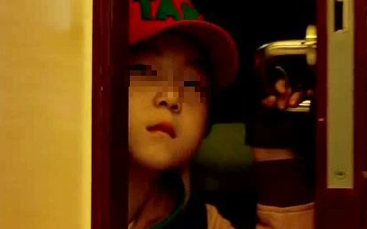 Bé trai giận mẹ nên bỏ nhà đi cùng lời nhắn