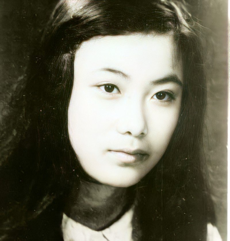 Việt Nam có 1 nữ Tiến sĩ đẹp như Hoa hậu: Chưa từng đi học thêm, không thức quá 10h tối nhưng 17 tuổi đã đạt thành tích khủng - Ảnh 2.