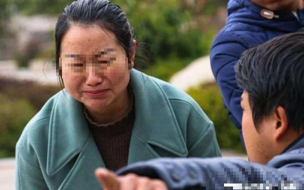 Mẹ nhiều lần giúp con trai thoát án: Giáo dục con cái bằng tình yêu mù quáng dẫn đến hậu quả kinh khủng ra sao?