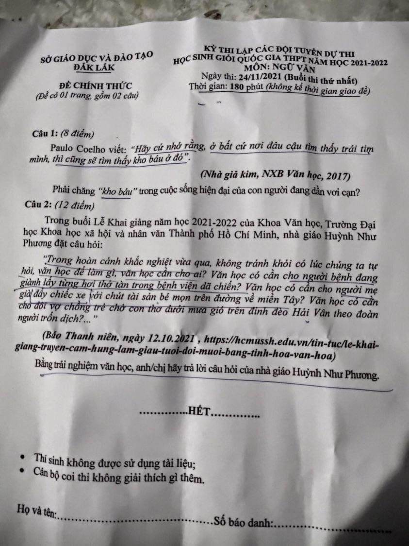 Đề thi Văn chọn học sinh giỏi của tỉnh này có gì mà cả ngàn bình luận trên mạng xã hội đều chung một nhận định: HAY QUÁ! - Ảnh 1.