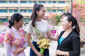 Người đẹp đầu tiên giúp Việt Nam đăng quang ở đấu trường quốc tế: Nhan sắc và học vấn đều siêu đỉnh!