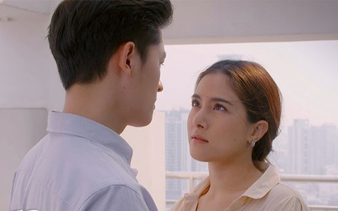 Đón con gái về nhà chơi đúng 1 ngày, tôi đã vội gọi vợ cũ đến để xin tái hợp