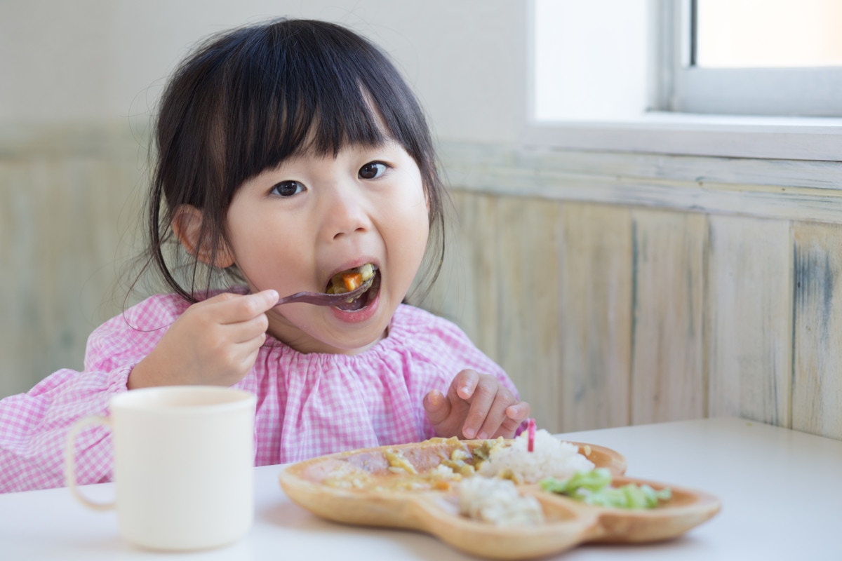 Dù bận rộn đến đâu, cha mẹ cũng không nên cho trẻ ăn những thực phẩm này vào buổi sáng - Ảnh 3. Dù bận rộn đến đâu, cha mẹ cũng không nên cho trẻ ăn những thực phẩm này vào buổi sáng - Ảnh 3.
