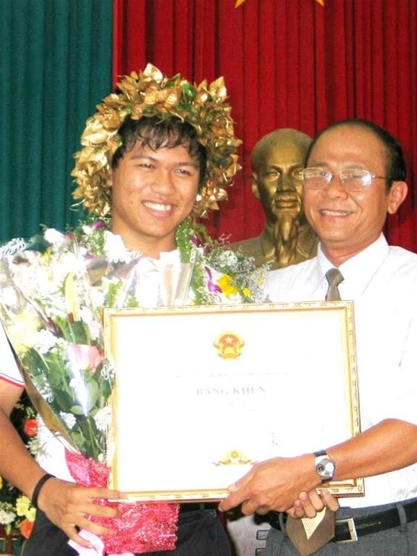 Nam Quán quân Đường lên đỉnh Olympia duy nhất về nước: Đạt thành tích khủng ở Úc, giờ giữ chức vụ siêu to tại một thương hiệu lớn - Ảnh 2.