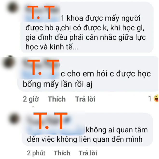 Nữ sinh lên mạng
