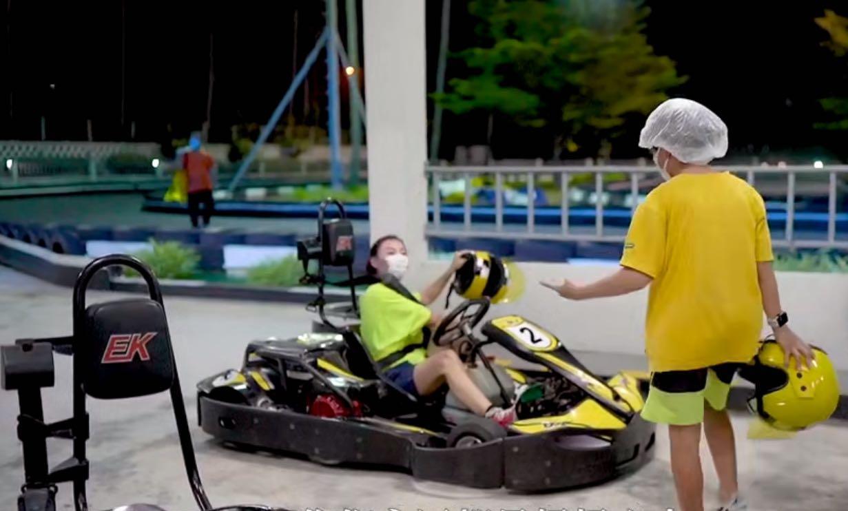 Sự khác biệt trong quan điểm nuôi dạy con giữa Vương Phi và Trương Bá Chi: Người để con thoải mái uống rượu, người đảm đương luôn vị trí người cha - Ảnh 10.