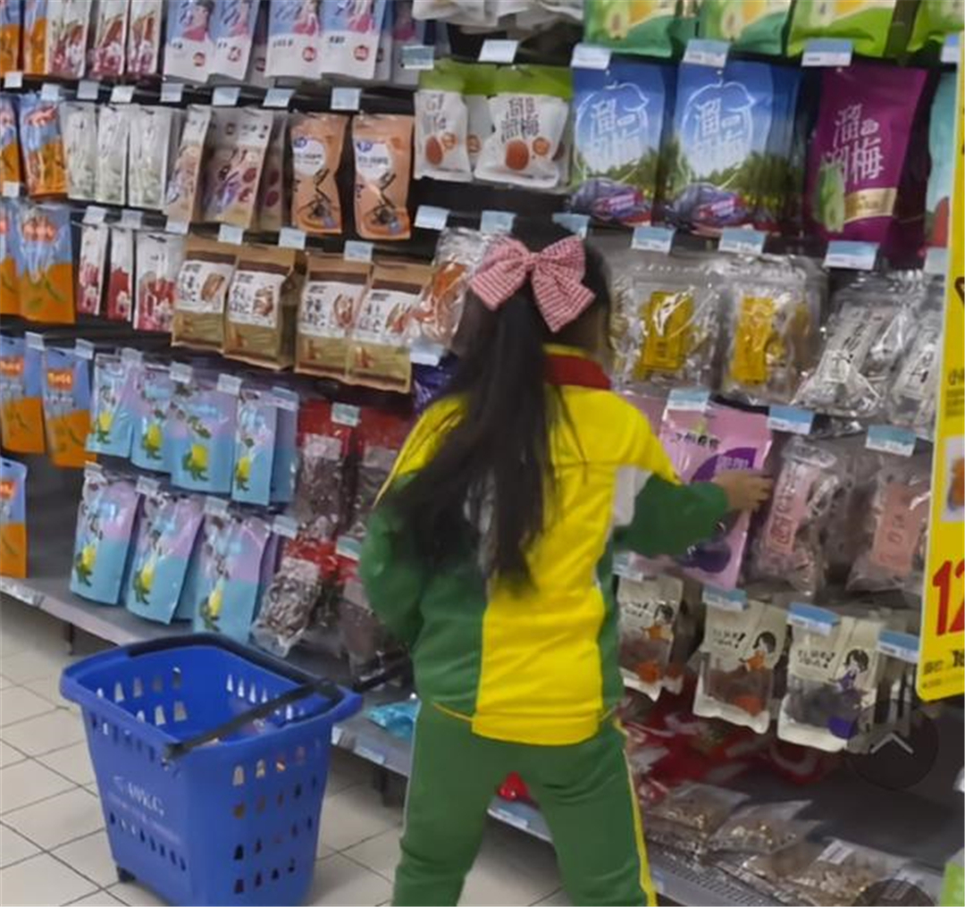 Con gái ham chơi biếng học, ông bố nghĩ ra