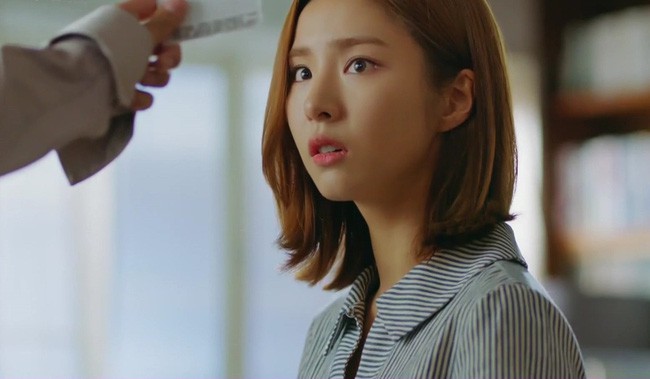 Chuyển tới nhà mới được vài tháng, hàng xóm lúc nào cũng lườm nguýt tôi nhưng hóa ra đằng sau là sự thật khủng khiếp - Ảnh 1.