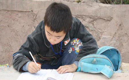 Con trai mè nheo cả ngày, bà mẹ bắt ký 1 tờ hiệp ước với nội dung đến chuyên gia giáo dục cũng phải khen nức nở - Vimarsana News