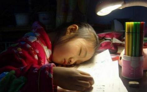 Nửa đêm phụ huynh nhắn hỏi 'cô giáo ngủ chưa?' liền bị cô