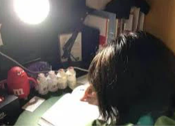 Nửa đêm phụ huynh nhắn hỏi 'Cô giáo đã ngủ chưa?' liền bị cô