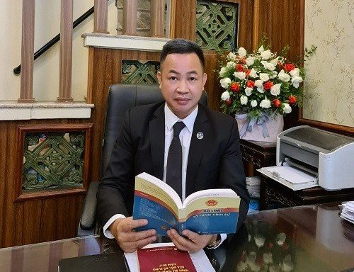 Luật sư thông tin "nóng" về tình hình mới nhất vụ bé gái 8 tuổi bị mẹ kế bạo hành tử vong ở TP.HCM - Ảnh 1. Luật sư thông tin "nóng" về tình hình mới nhất vụ bé gái 8 tuổi bị mẹ kế bạo hành tử vong ở TP.HCM - Ảnh 1.