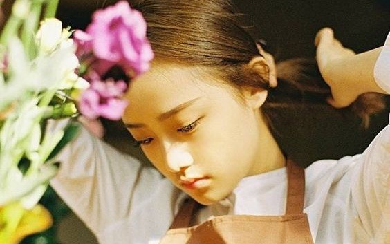 Biết mẹ chồng bán đất, chị dâu liền dẫn cháu qua xin một phần nhưng ngờ đâu bà nói 2 từ khiến chị xám mặt