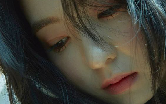Xúng xính trong bộ váy cưới kiều diễm, nhân viên đều khen đẹp nhưng người yêu thốt một câu khiến tôi sửng sốt và kiên quyết hủy hôn