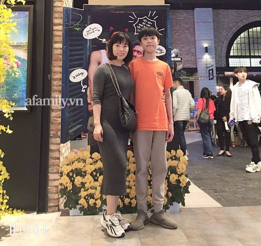 Con trai 13 tuổi hỏi: