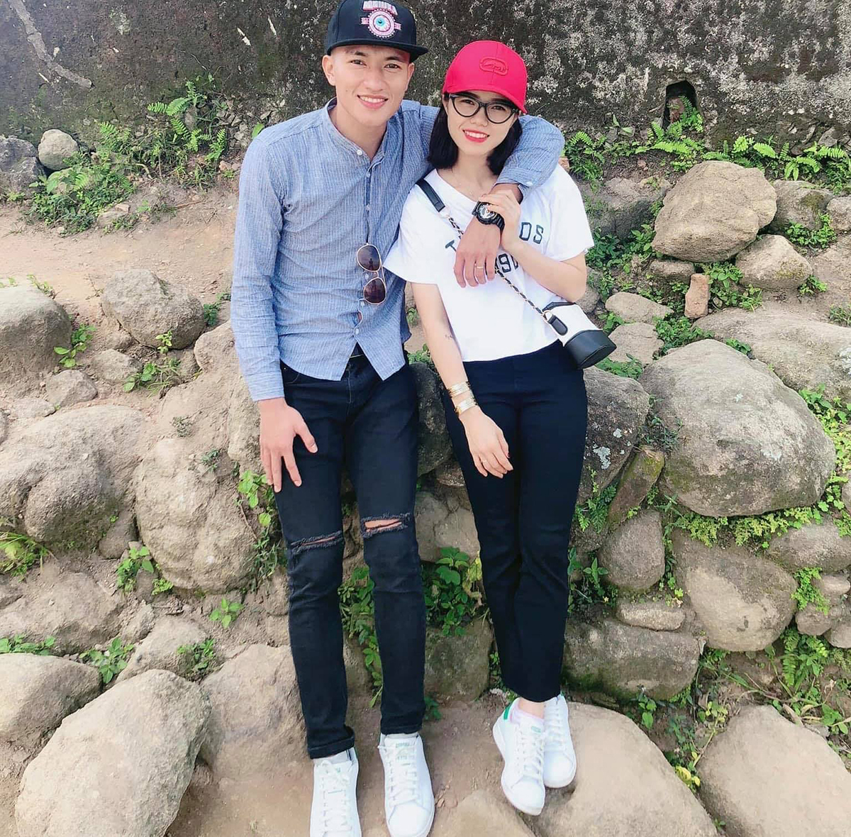 Hot girl ĐT nữ Việt Nam và mối tình chị em đặc biệt: Tuyên bố giải nghệ để kết hôn, thi đấu lâu ngày về con gái gọi 