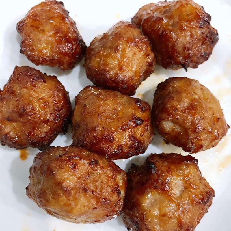 Có nồi chiên không dầu mà chưa thử làm bún chả thì quá phí: Tưởng phức tạp chứ thao tác chưa tới 30 phút là xong! - Ảnh 4. Có nồi chiên không dầu mà chưa thử làm bún chả thì quá phí: Tưởng phức tạp chứ thao tác chưa tới 30 phút là xong! - Ảnh 4.
