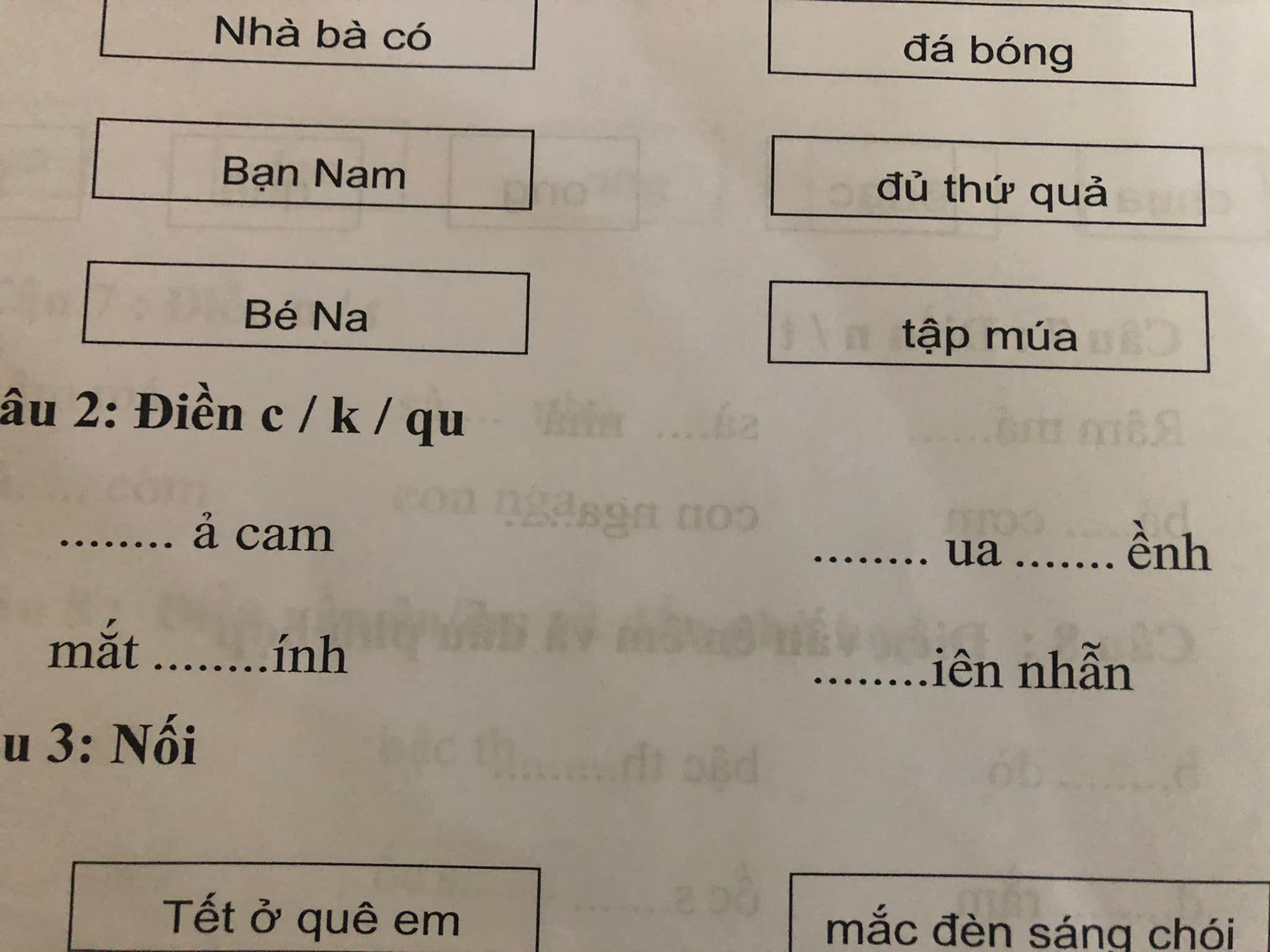 Bà mẹ nhờ làm hộ bài Tiếng Việt của con gái lớp 1, dân tình 9/10 người đọc xong toát mồ hôi vì quá khó - Ảnh 1.