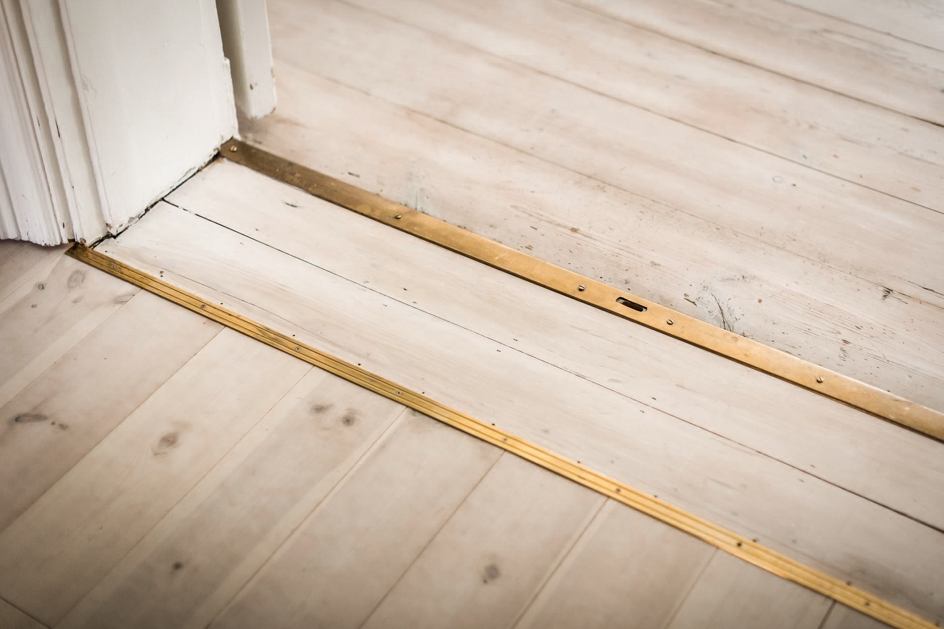 Bài trí nội thất tưởng đơn giản, ít ỏi, căn hộ nhỏ 44m2 ở Nga vẫn hiện lên vô cùng lộng lẫy - Ảnh 11.