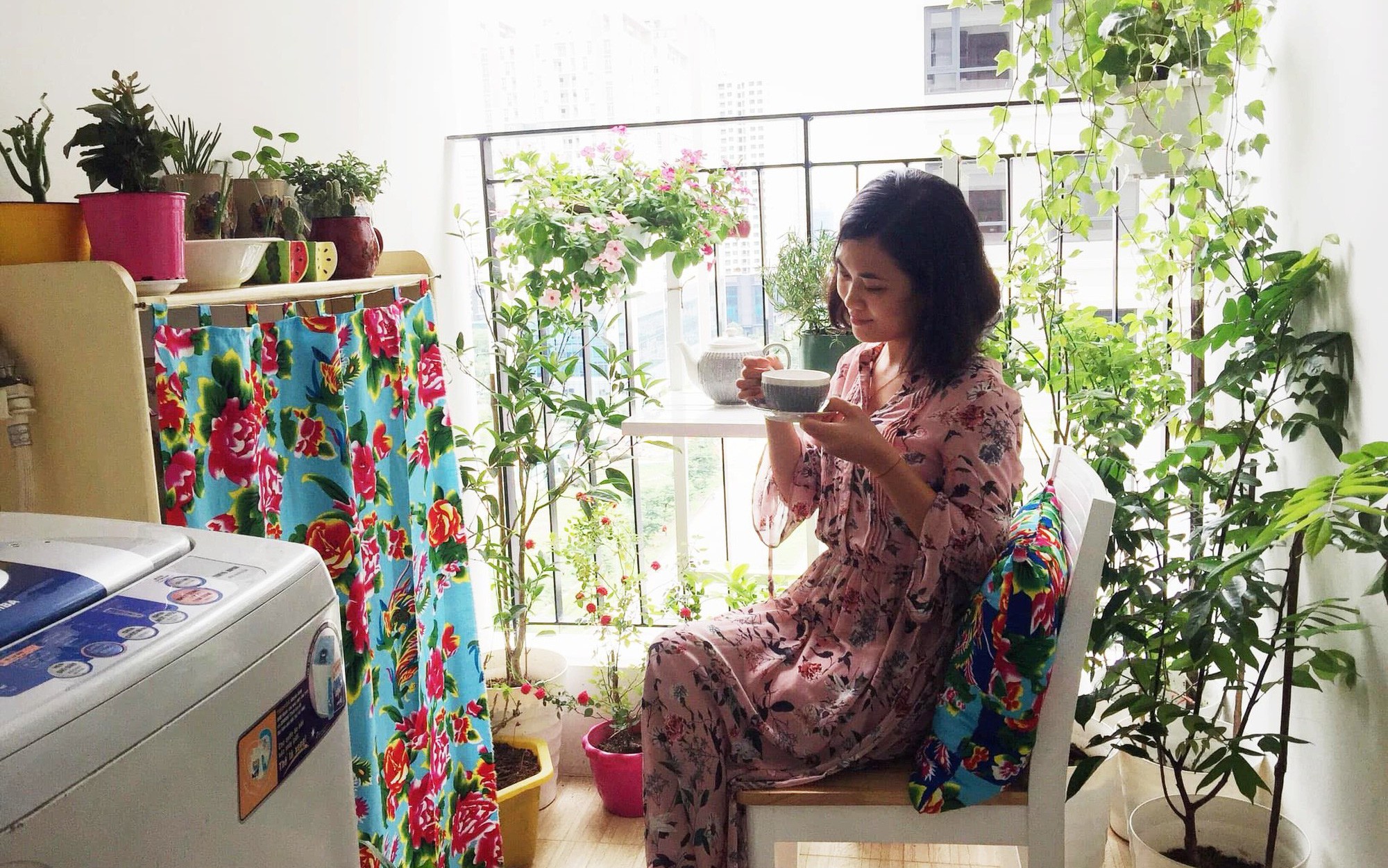 Căn hộ góc nào cũng xinh của bà mẹ Hà Thành mê gốm