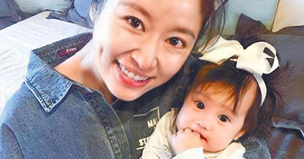Lâm Tâm Như khoe bát ăn cơm của con gái khiến dư luận khuyên cô xem lại cách nuôi dạy