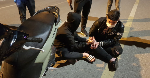 Hà Nội: Vây bắt hơn 40 thanh thiếu niên đua xe náo loạn đường phố trong đêm