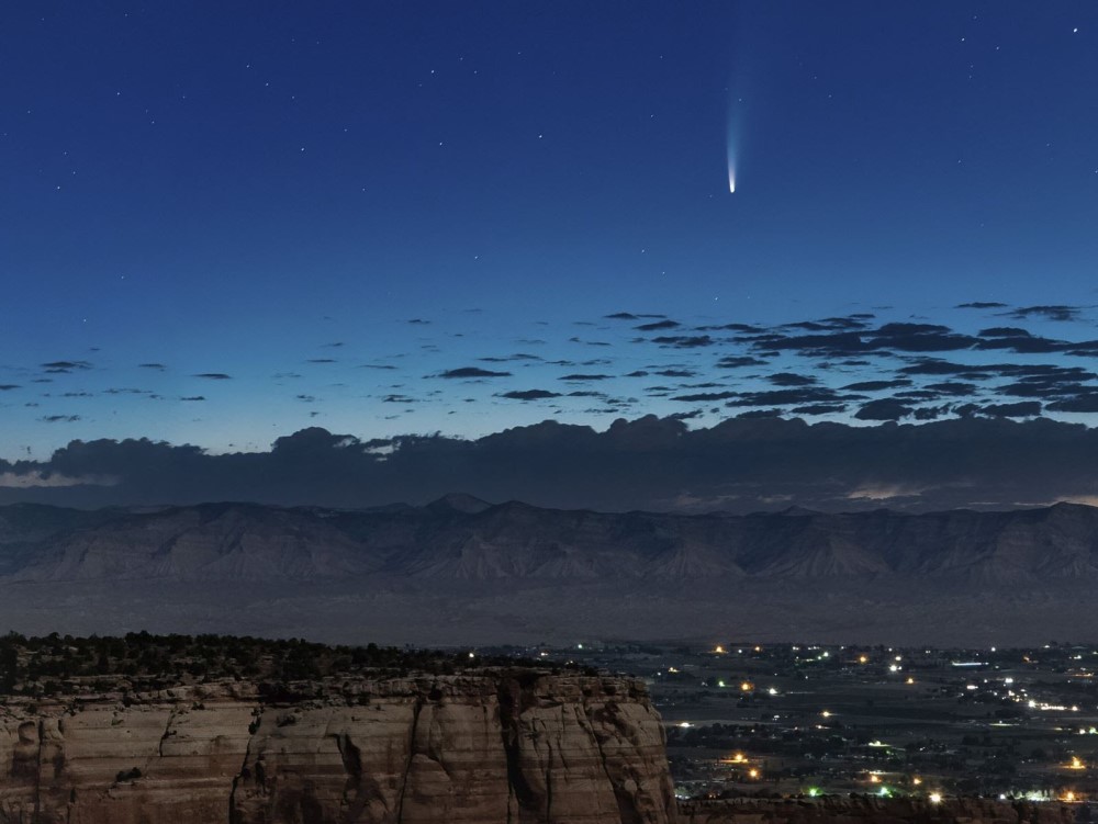 Sao chổi sáng nhất 23 năm thống trị màn đêm thế giới - 8