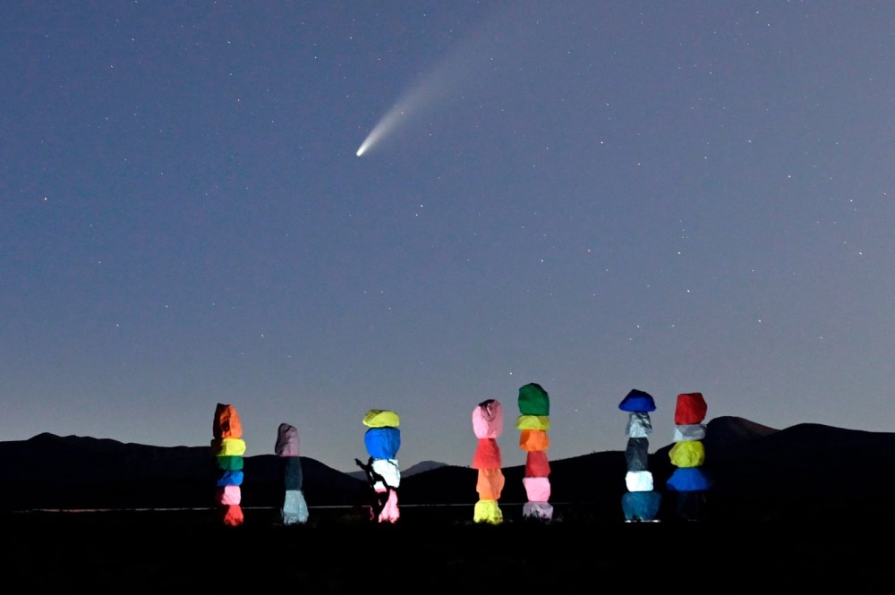 Sao chổi sáng nhất 23 năm thống trị màn đêm thế giới - 16