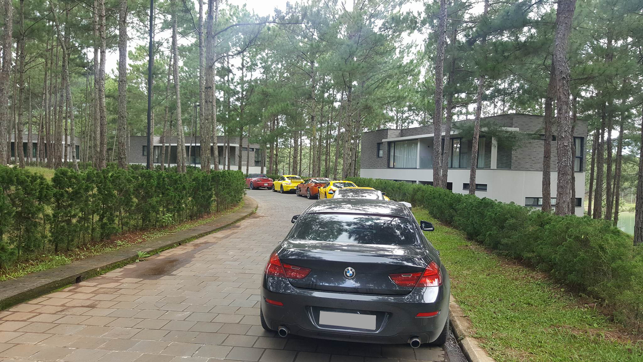 Đoàn siêu xe Việt Nam Team
