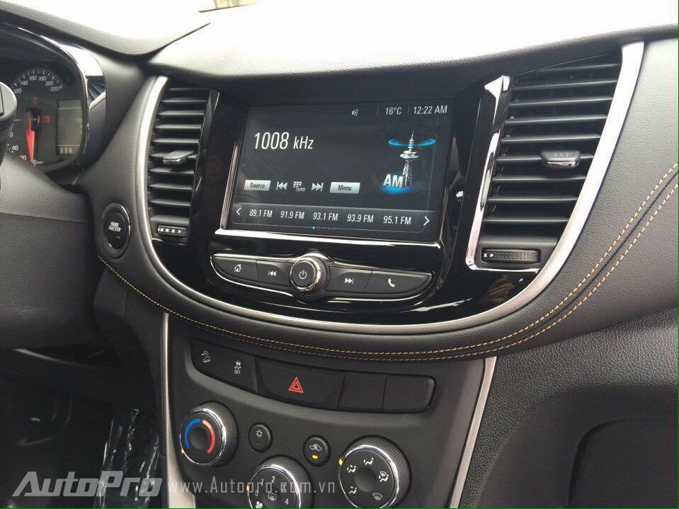 Chevrolet Trax về Việt Nam giá 769 triệu - ảnh 4