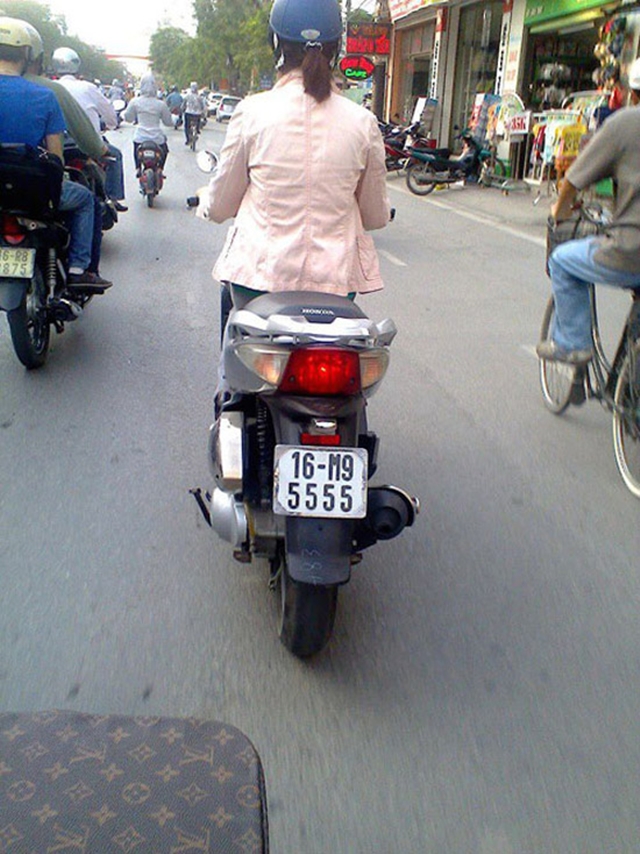 Sốc với dàn Honda SH 150i cùng bộ biển tứ, ngũ quý đẹp đến lạ kỳ - ảnh 8