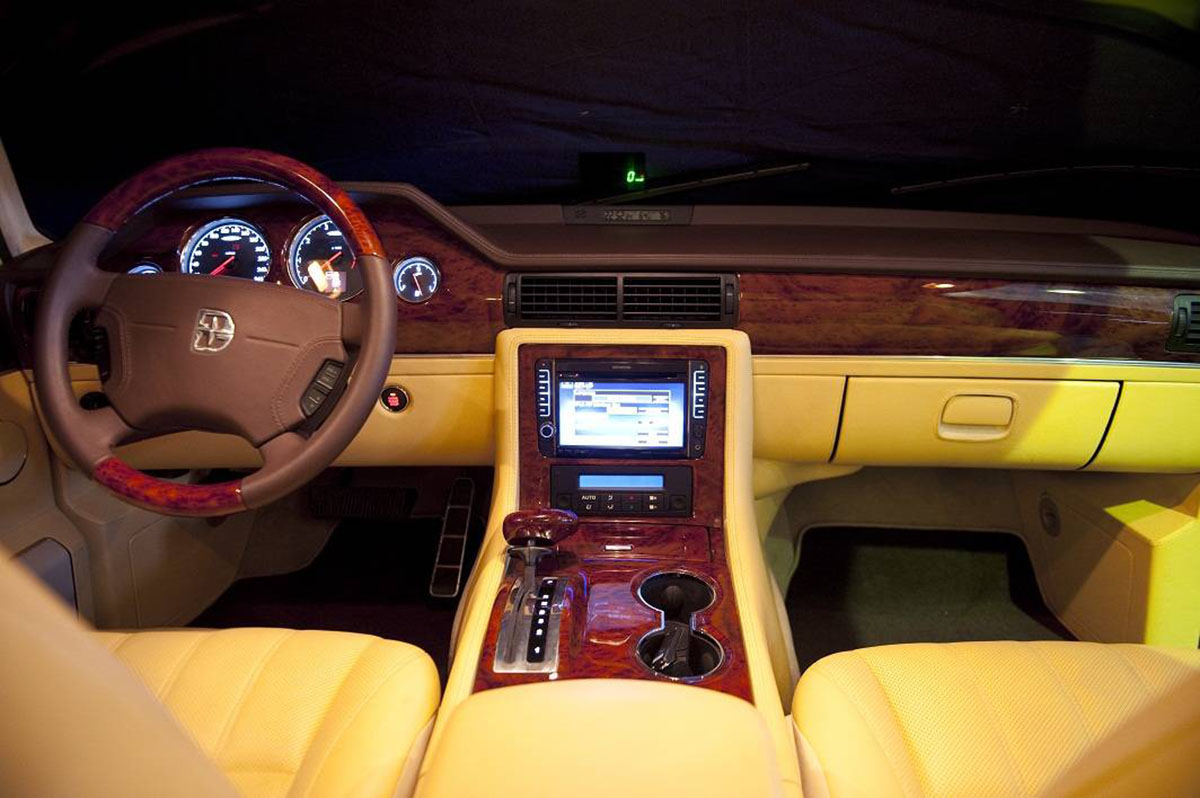 Đọ 'siêu xe' đặc chủng của Tổng thống Mỹ và Nga - ảnh 6