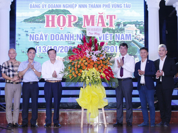 Gieo 'hạt giống đỏ' ở doanh nghiệp ngoài Nhà nước - Kỳ 2: Nhận diện khó khăn, gỡ từng 