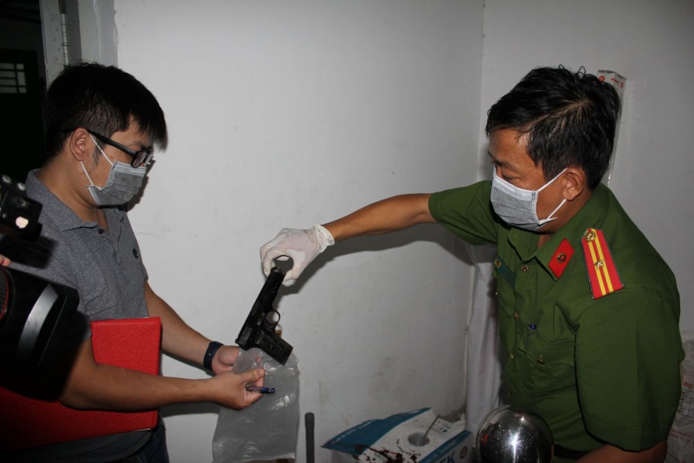 Bắt nhóm thanh niên hỗn chiến vì nợ nần, thu giữ vật nghi súng quân dụng
