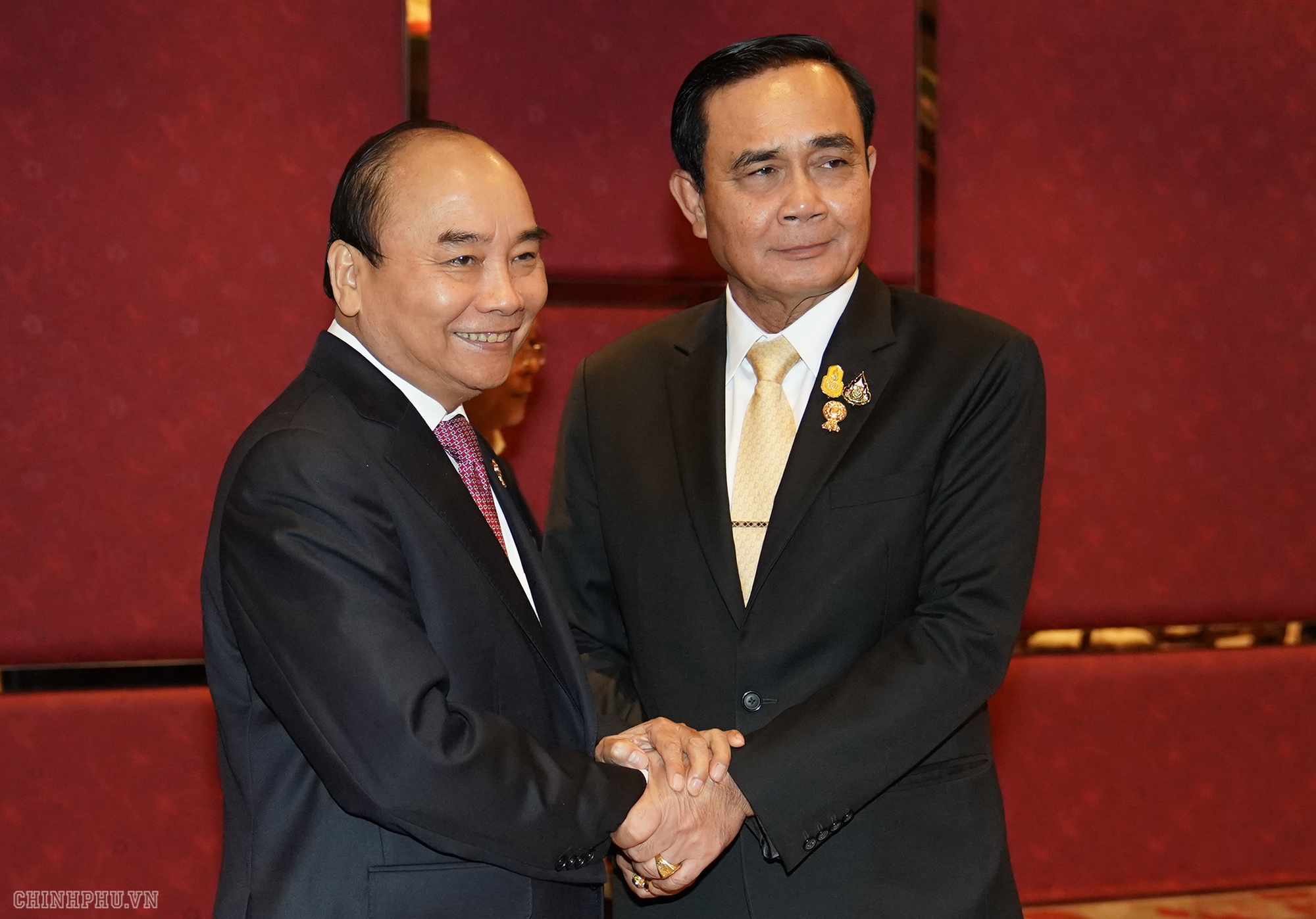 Thủ tướng Nguyễn Xuân Phúc gặp Thủ tướng Thái Lan