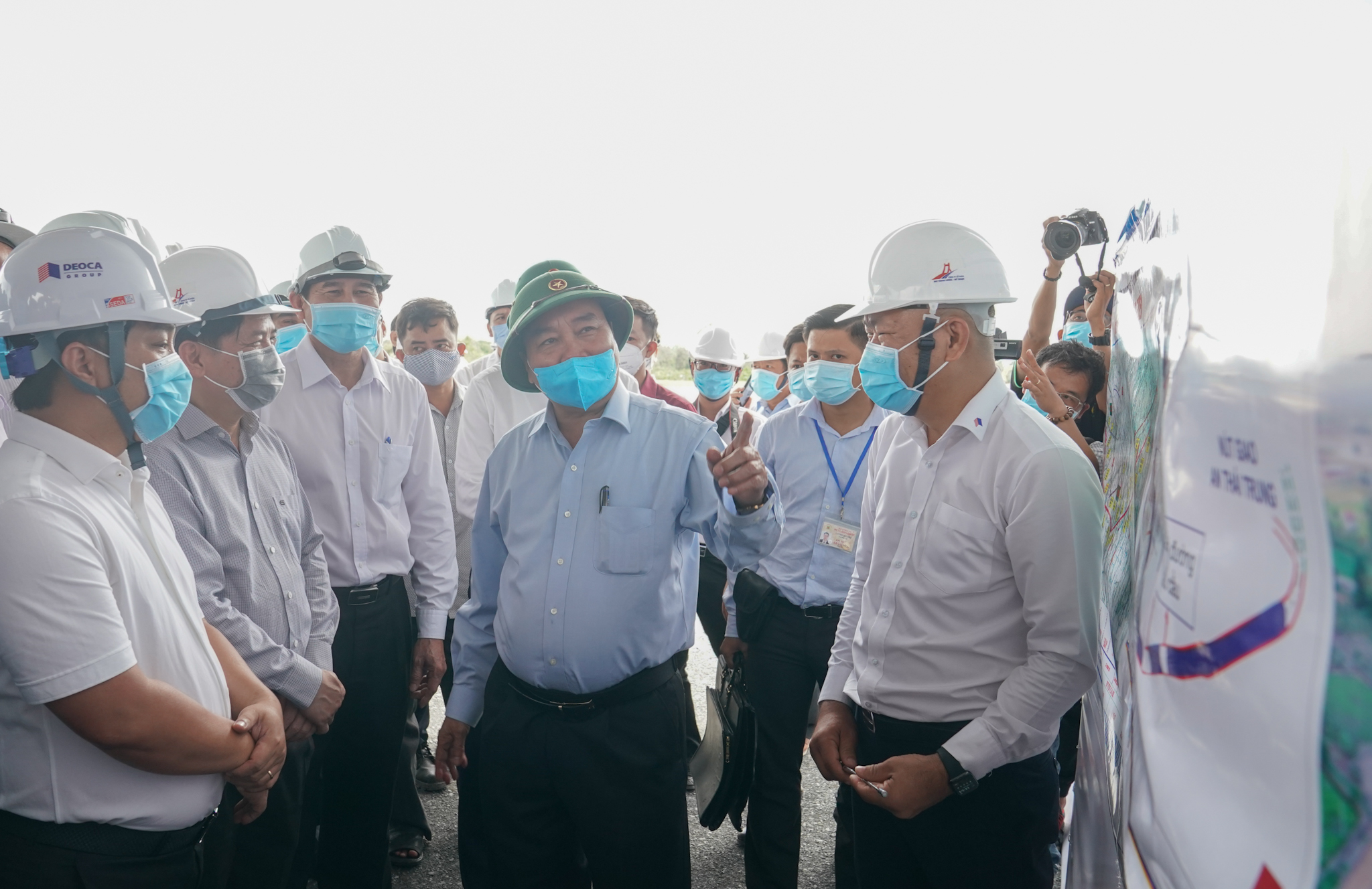 Thủ tướng kiểm tra tiến độ dự án cao tốc Trung Lương-Mỹ Thuận