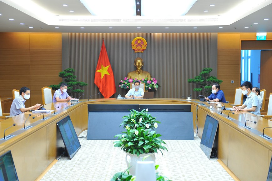 Di chuyển 3.000 F1 ra khỏi 'điểm nóng', tiếp tục làm sạch các ổ dịch