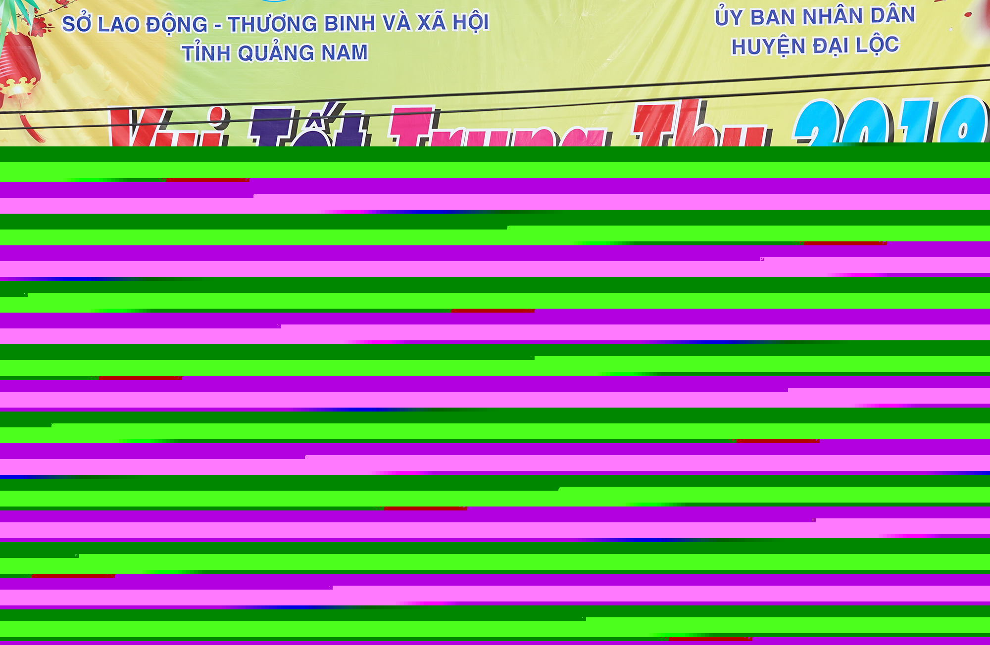 Nghe VietNamNet: Thủ tướng tặng quà Trung thu cho trẻ em nghèo