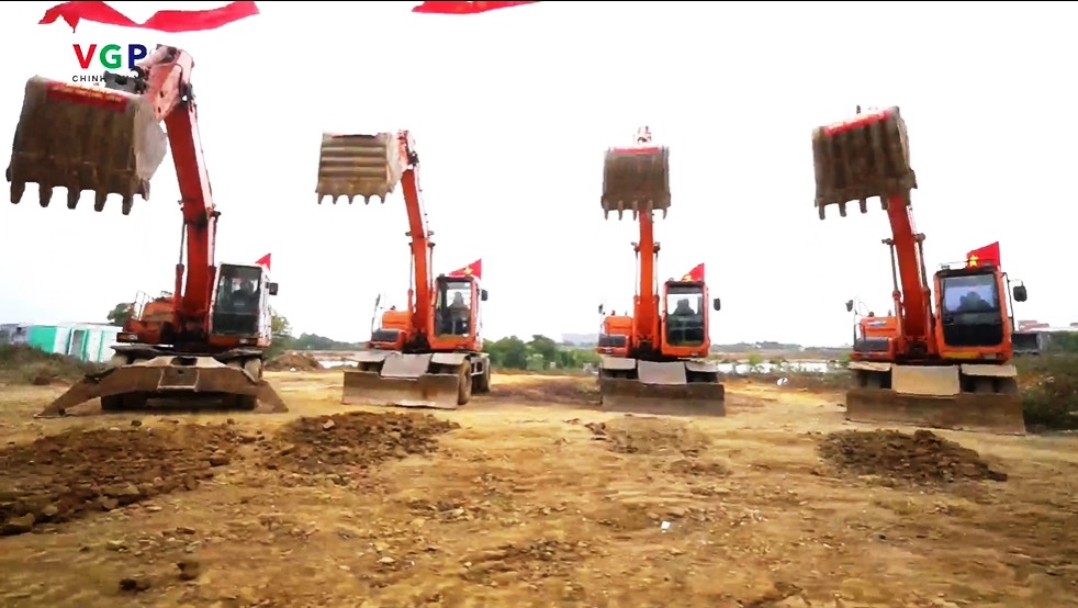 Đồng lòng, nhất quán thần tốc chống dịch, thúc đẩy tăng trưởng