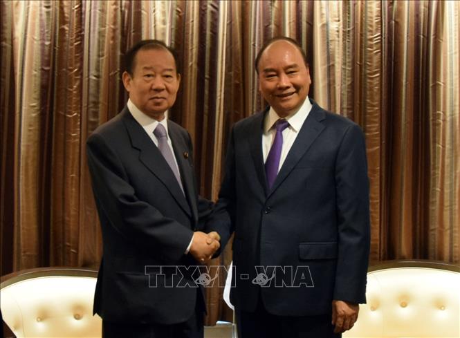 Thủ tướng tiếp Tổng Thư ký LDP, gặp đại diện trí thức Việt Nam tại Nhật Bản