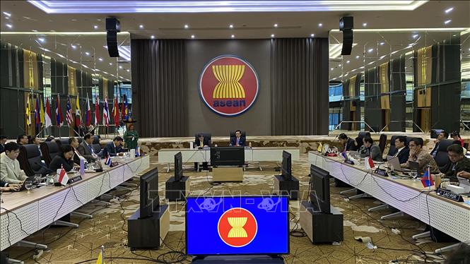 Nghe VietNamNet: Việt Nam chủ trì cuộc họp đầu tiên Ủy ban các đại diện thường trực tại ASEAN