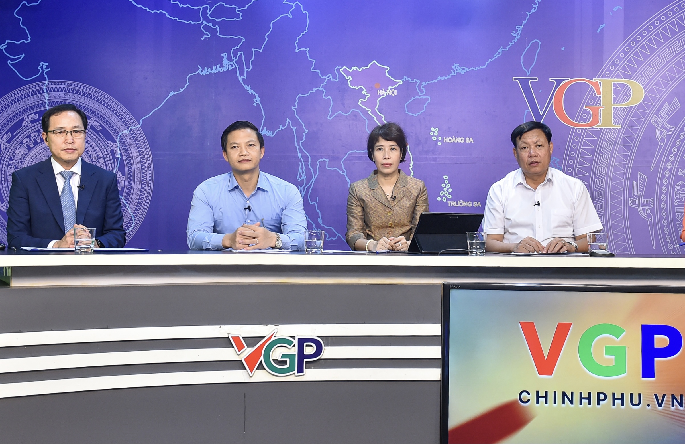 Sẵn sàng đoàn kết, chia sẻ khó khăn để cùng vượt qua đại dịch Covid-19