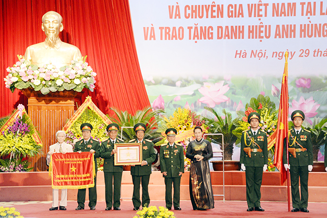 Nghe VietNamNet: Long trọng kỷ niệm 70 năm ngày truyền thống Quân tình nguyện và chuyên gia VN tại Lào