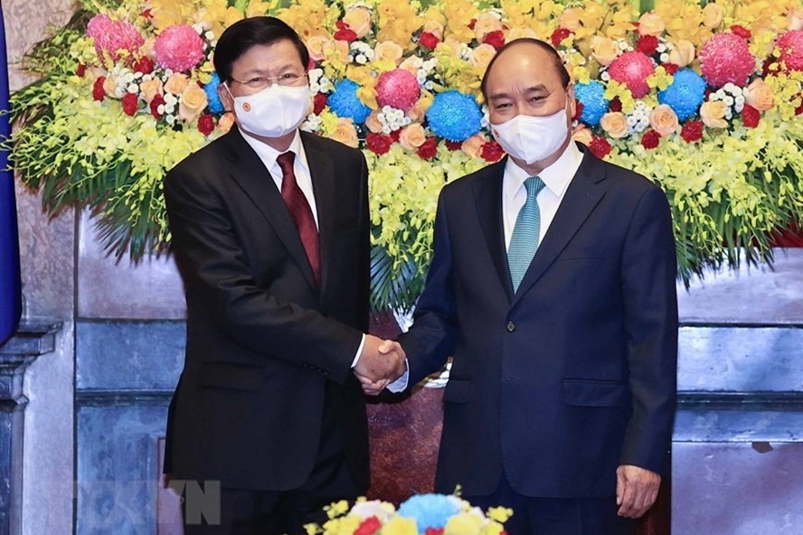 Chủ tịch nước Nguyễn Xuân Phúc lên đường thăm chính thức CHDCND Lào